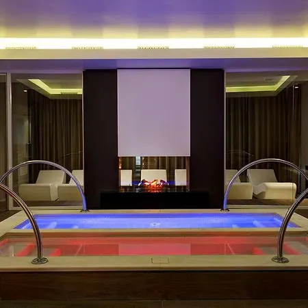 Hotel Almar And